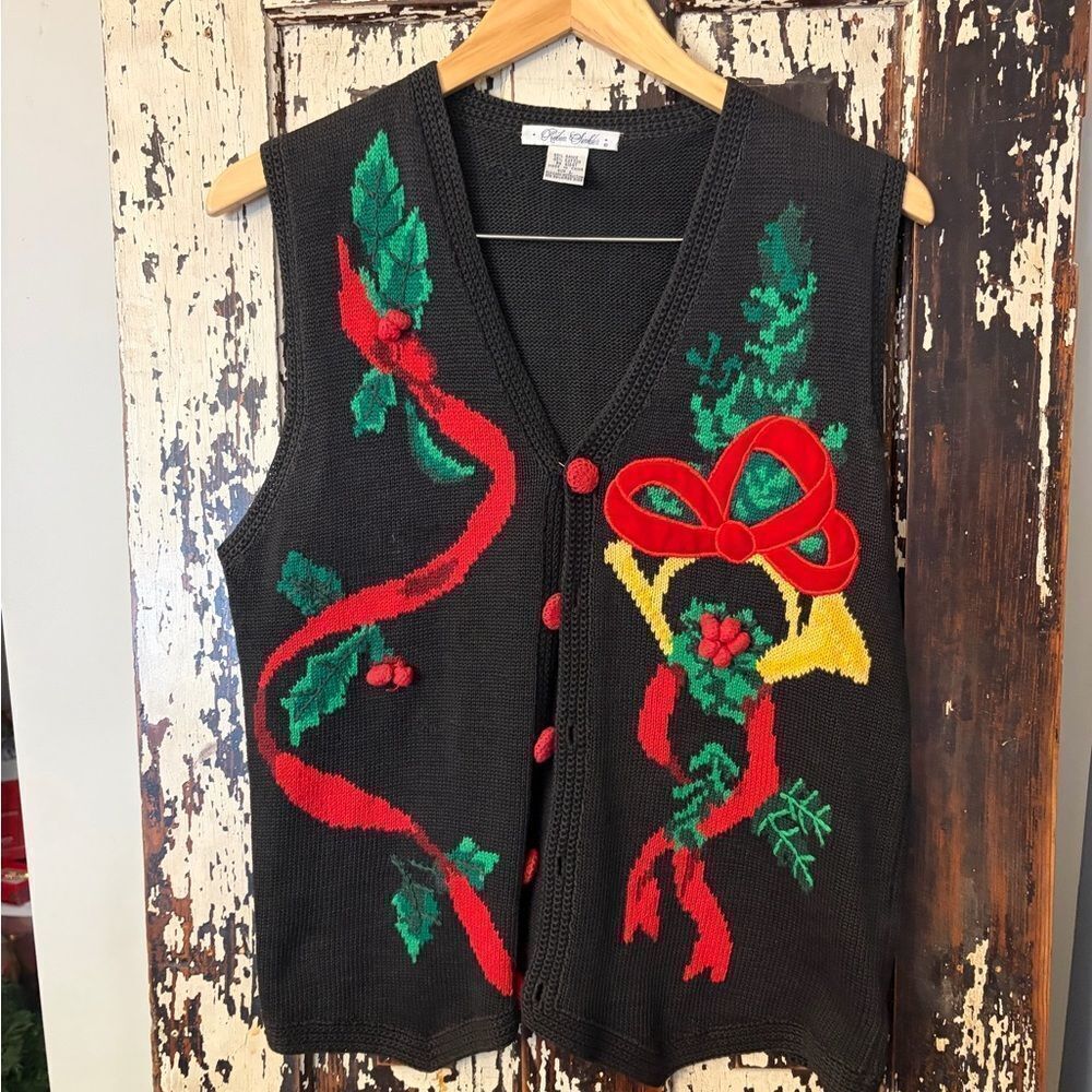Robin Sinkler vintage Christmas embroidered vest. Size L.